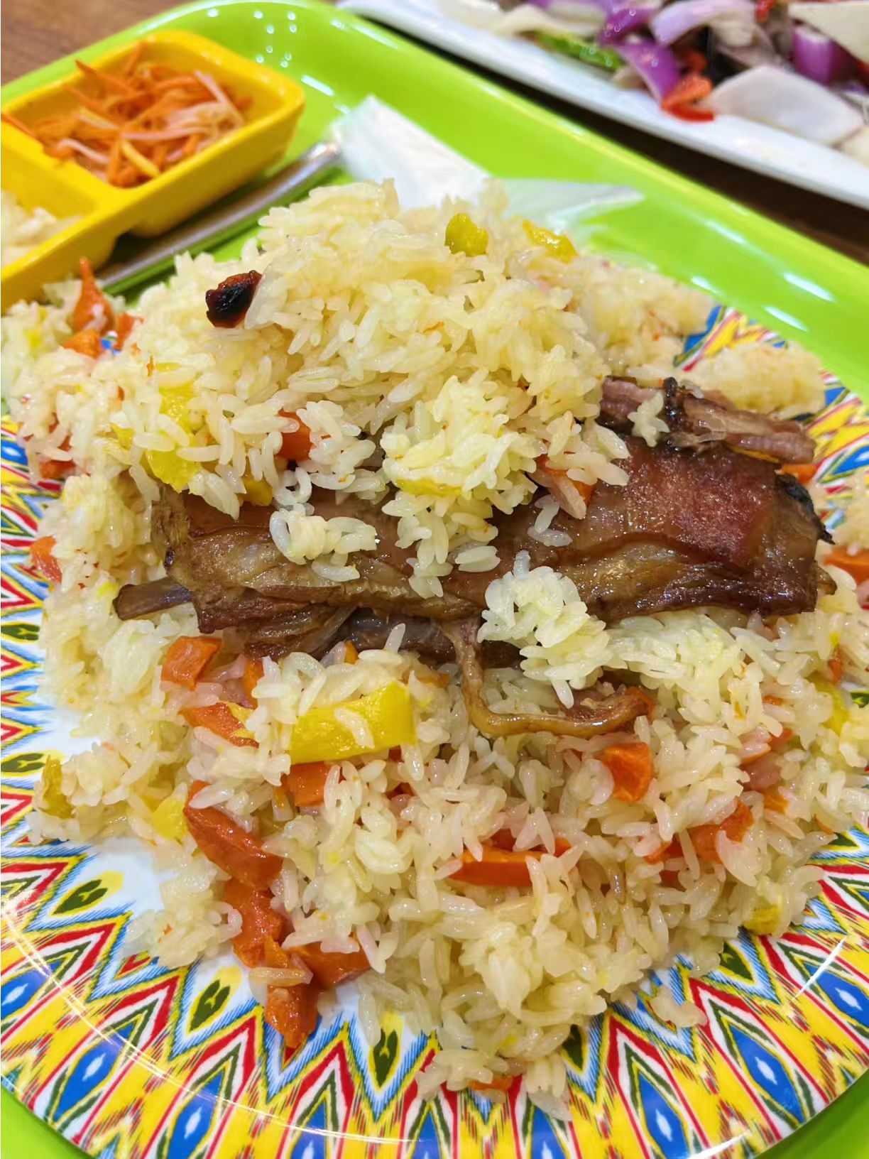 吐鲁番特色抓饭 - 新疆美食