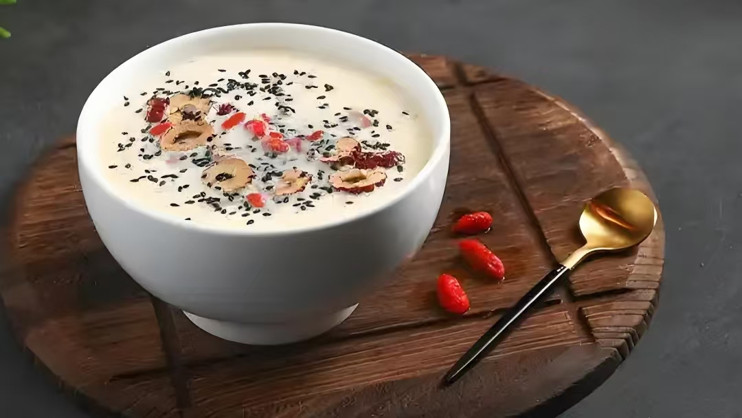 冰牛奶鸡蛋醪糟